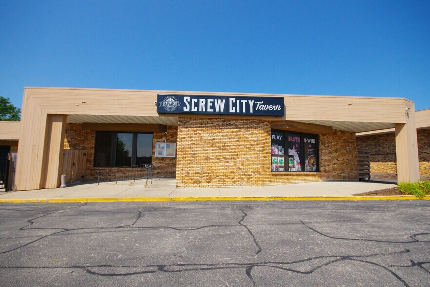 4412 Manchester Dr, Rockford, IL à vendre - Photo du bâtiment - Image 1 de 15