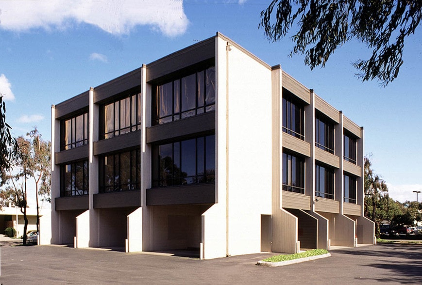 1486 Huntington Ave, South San Francisco, CA à louer - Photo du bâtiment - Image 2 de 5