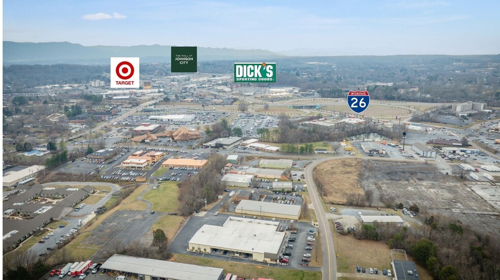 302 Wesley St, Johnson City, TN for lease - Building Photo - Image 2 of 6