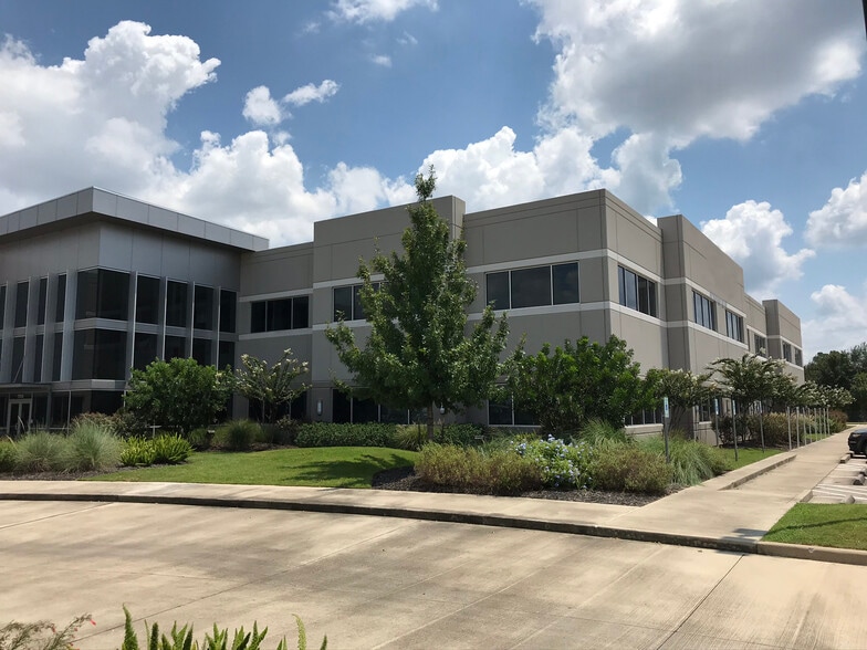 7310 N Eldridge Pky, Houston, TX for lease - Building Photo - Image 2 of 13