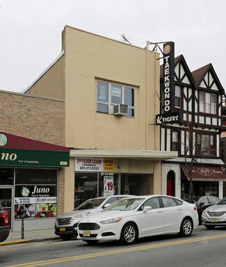 Plus de détails pour 665 Anderson Ave, Cliffside Park, NJ - Bureau/Commerce de détail à louer
