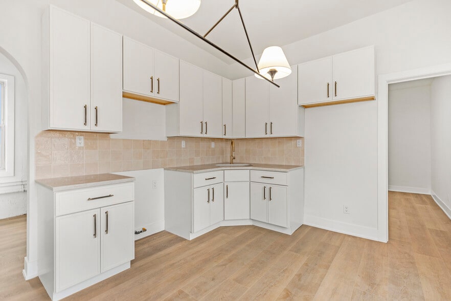 2862 S Keeley St, Chicago, IL à vendre - Photo du bâtiment - Image 3 de 17