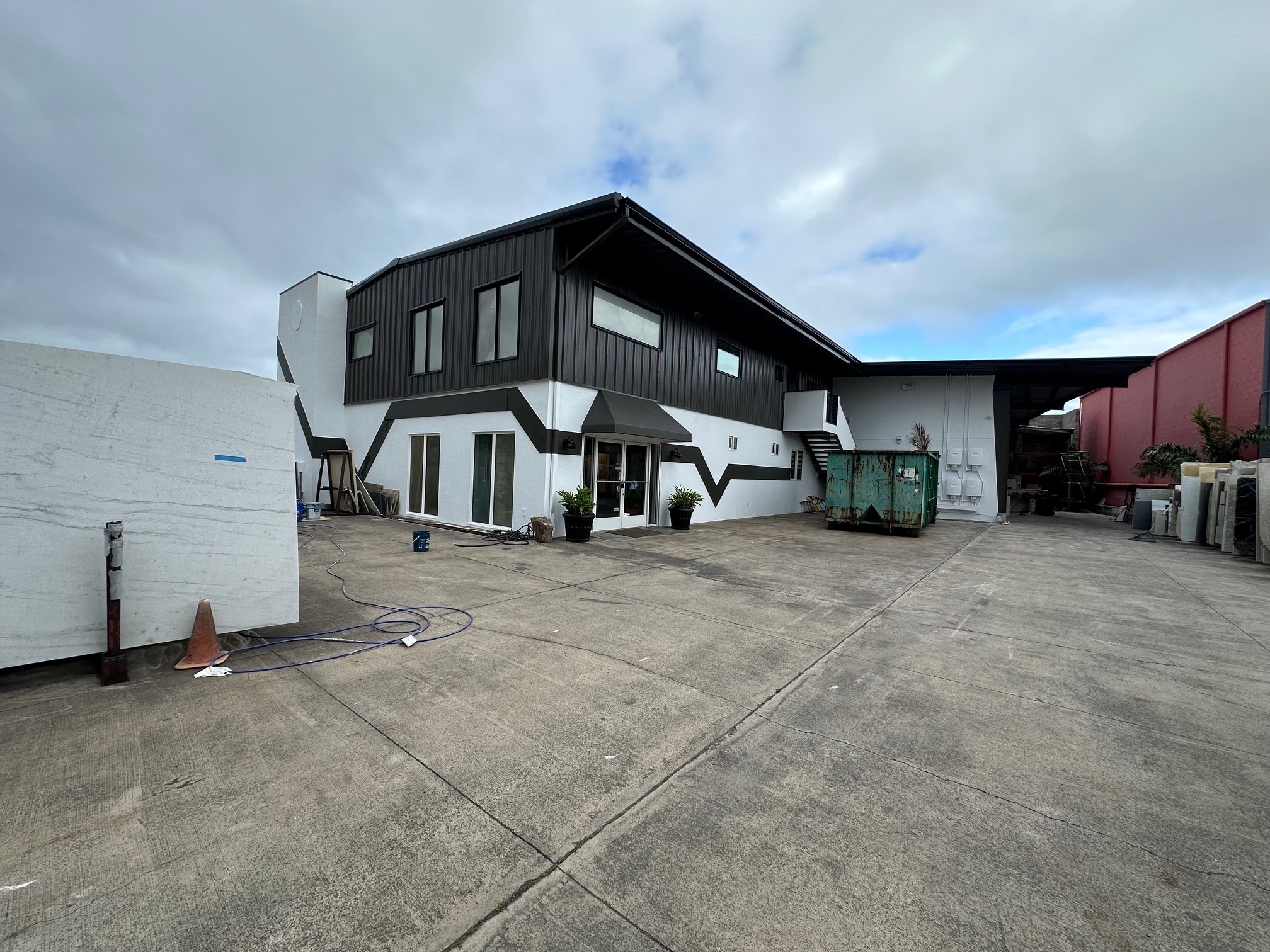 874 Alua St, Wailuku, HI à vendre Photo intérieure- Image 1 de 18