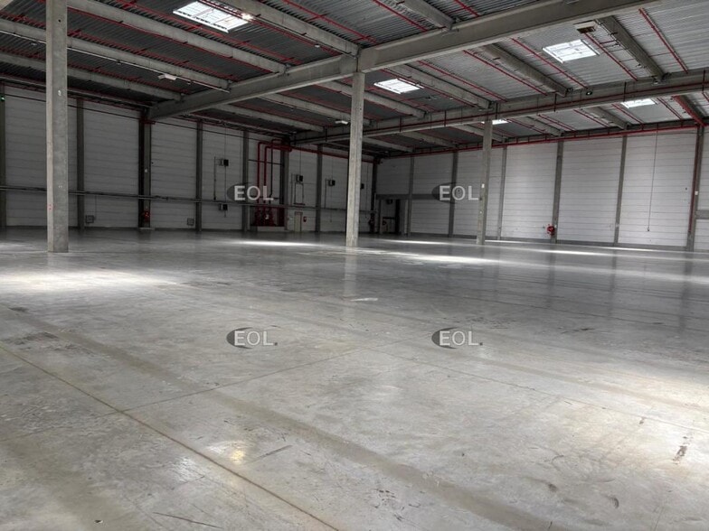 Industrial in Saulce-sur-Rhône for lease - Interior Photo - Image 2 of 6