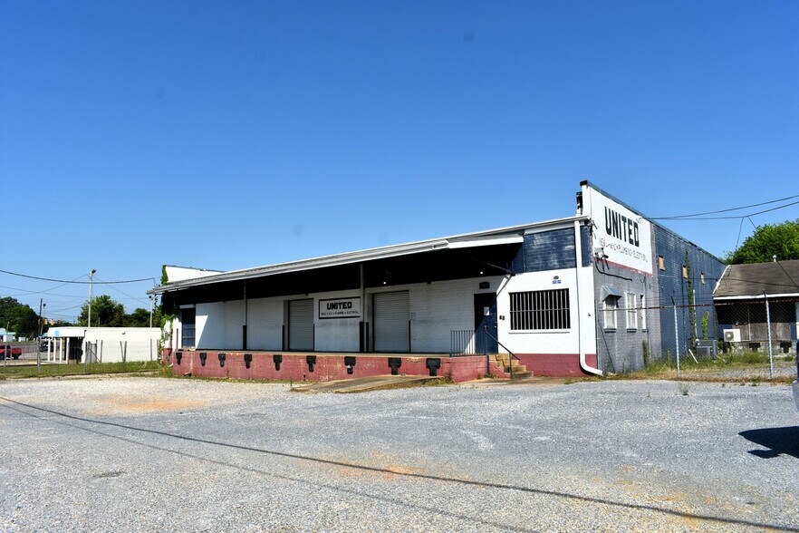 3045 Mobile Hwy, Montgomery, AL à vendre - Photo du bâtiment - Image 2 de 14