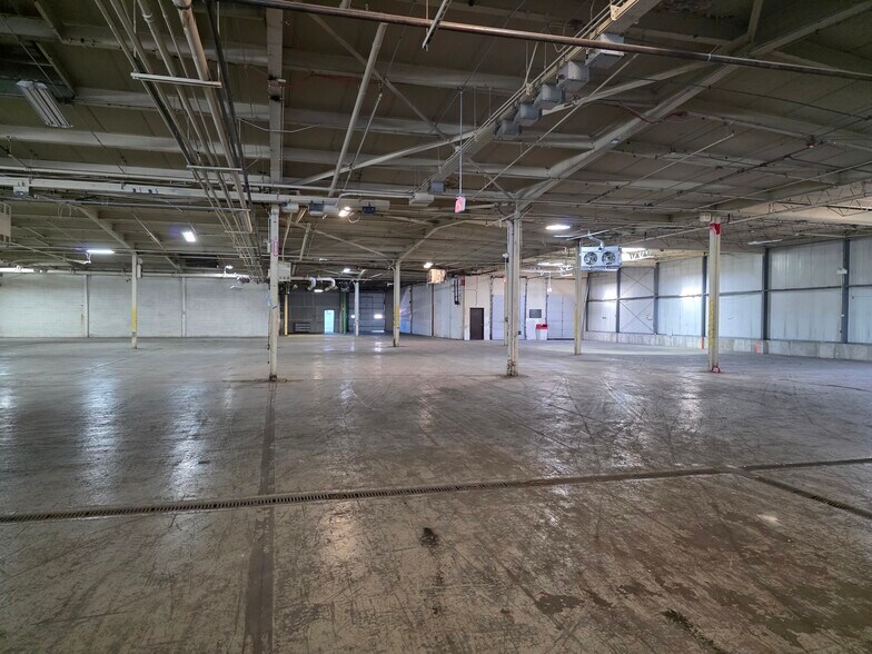 3400-3450 Oakton St, Skokie, IL à louer - Photo du bâtiment - Image 3 de 11