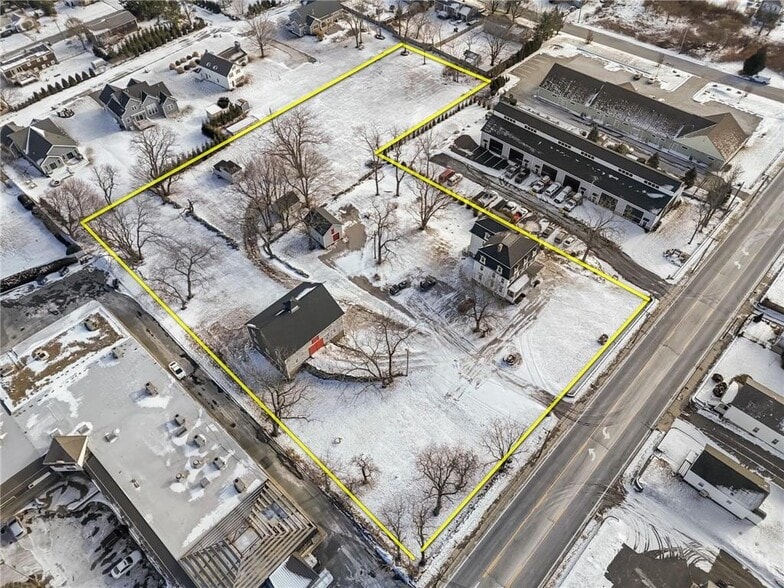 2967 East Main Rd Rd, Portsmouth, RI for sale - Building Photo - Image 2 of 12