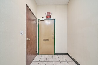 3361 W 1st St, Los Angeles, CA for lease Interior Photo- Image 2 of 19