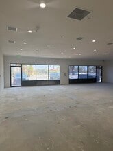 3700 E Vista Chino, Palm Springs, CA for lease Interior Photo- Image 2 of 7