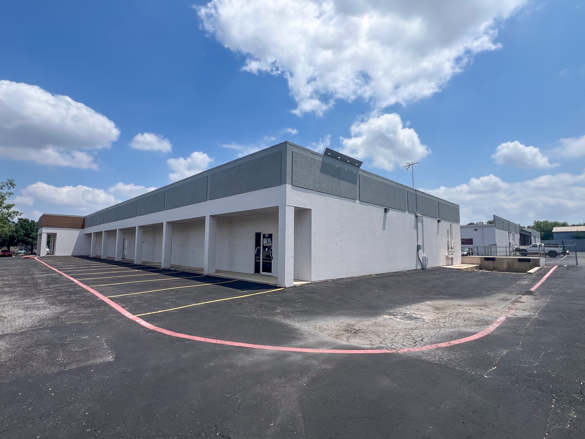 6737 Poss Rd, San Antonio, TX for lease Building Photo- Image 1 of 11