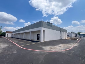 6737 Poss Rd, San Antonio, TX for lease Building Photo- Image 1 of 11