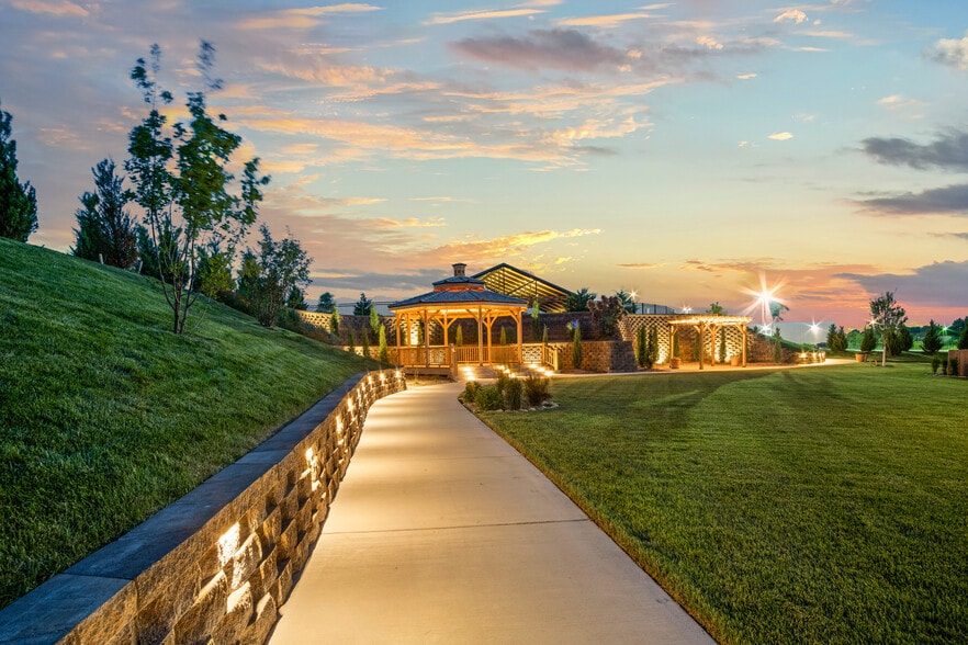 1610 SE 3rd St, Newton, KS à vendre - Photo du bâtiment - Image 2 de 16