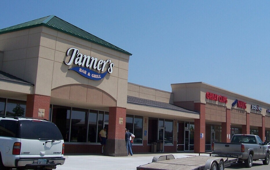 14401 W Metcalf Ave, Overland Park, KS à louer - Photo du bâtiment - Image 1 de 29