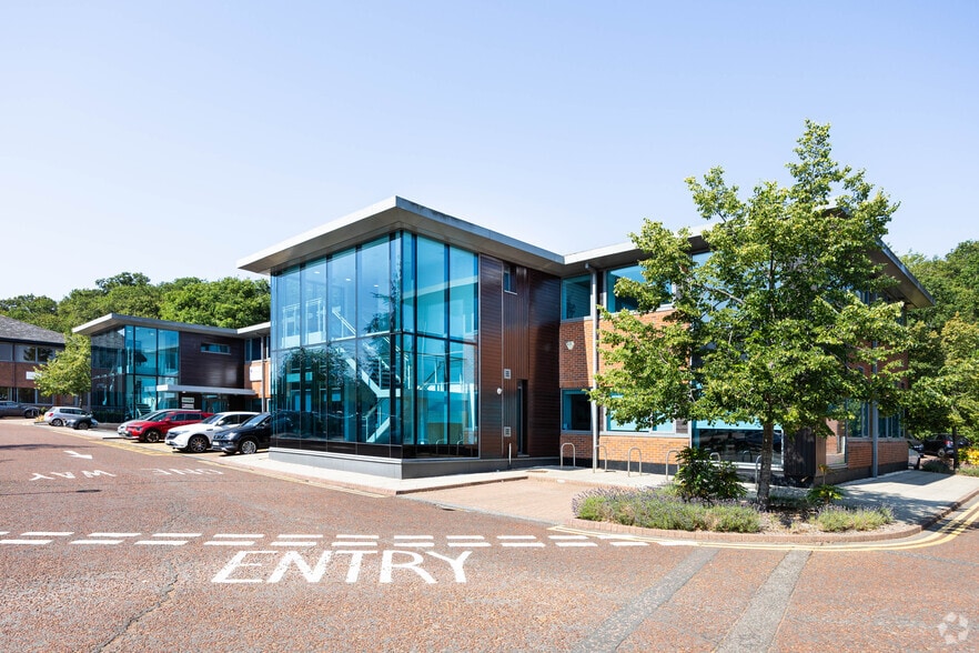 Crockford Ln, Chineham for lease - Primary Photo - Image 1 of 2