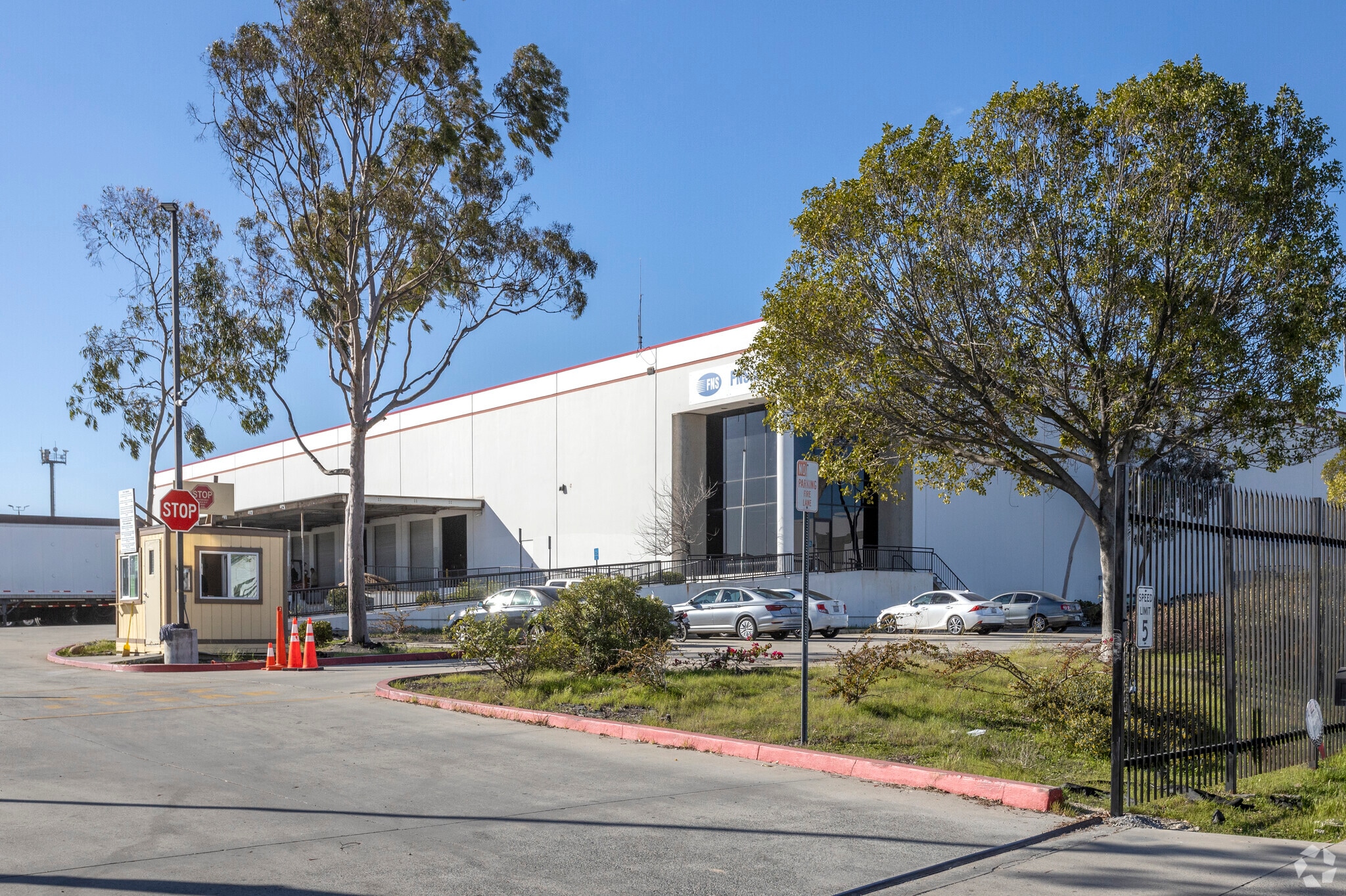 6855 Calle de Linea, San Diego, CA for lease Primary Photo- Image 1 of 4