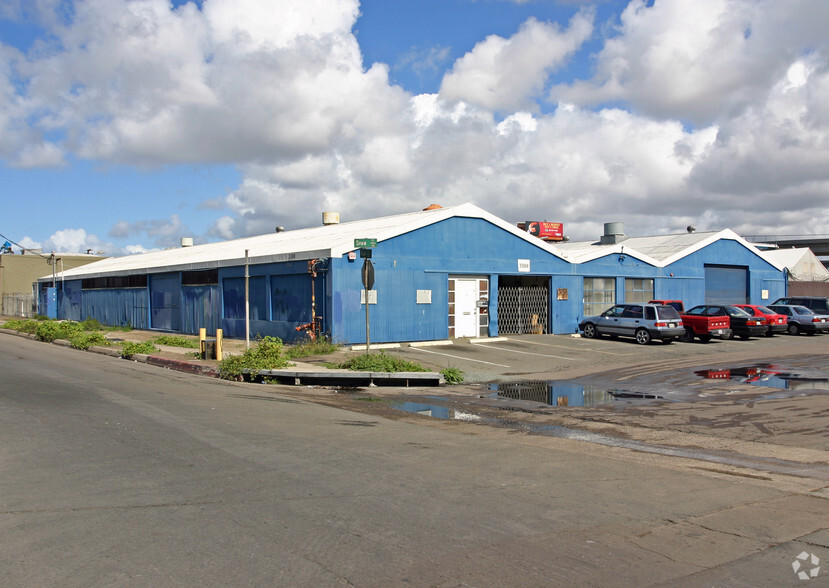 3388 Main St, San Diego, CA for lease - Building Photo - Image 2 of 3