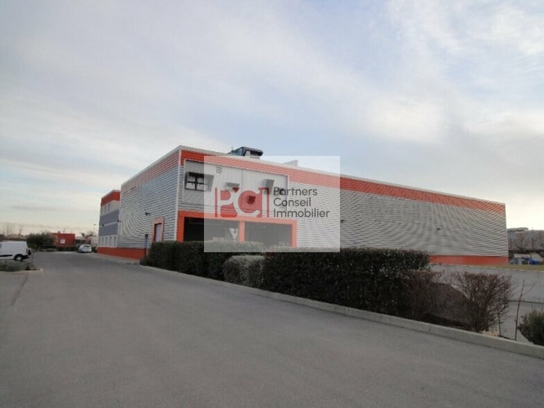 Flex in Lunel for lease - Building Photo - Image 3 of 3