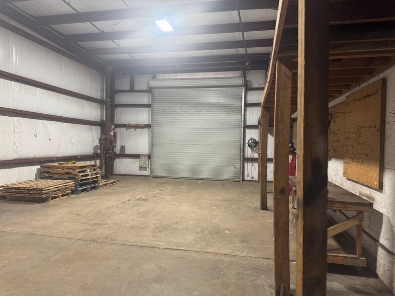 205 Edgar St, Atlantic Beach, FL for lease - Building Photo - Image 3 of 34