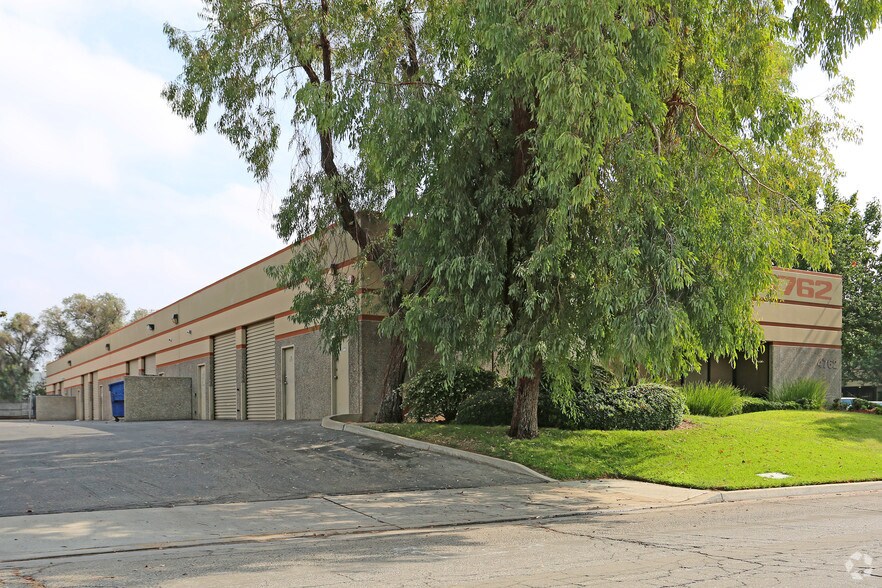 4762 W Jennifer Ave, Fresno, CA à louer - Photo du bâtiment - Image 2 de 7