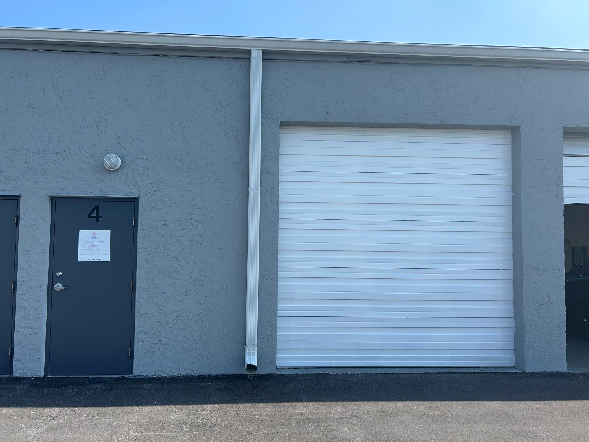 1661 N Dixie Hwy, Pompano Beach, FL for lease Building Photo- Image 1 of 2