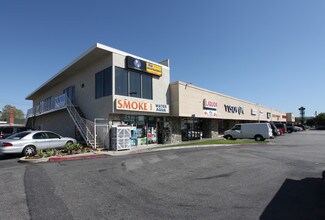 Plus de détails pour 400-450 N Azusa Ave, West Covina, CA - Commerce de détail à louer