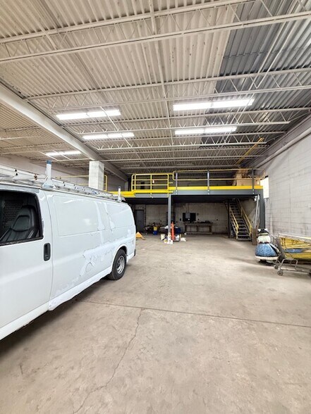 1801 2nd Street Pike, Richboro, PA à louer - Photo du bâtiment - Image 3 de 14