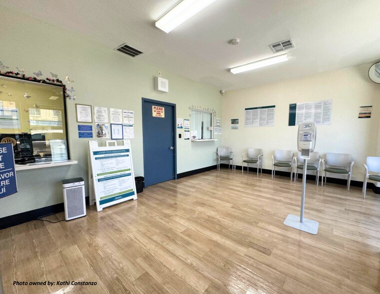 1542 E Florence Ave, Los Angeles, CA à vendre - Photo du bâtiment - Image 2 de 2