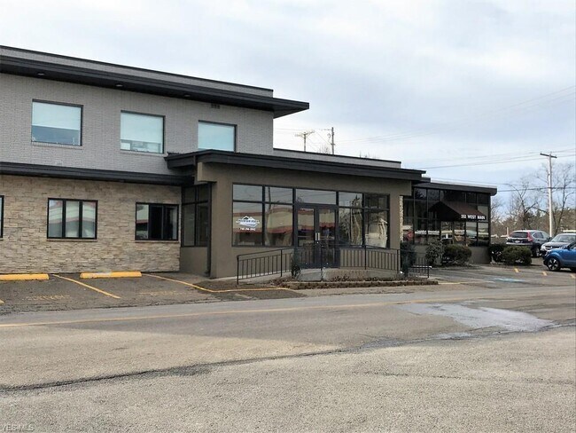 More details for 252 W Main St, Saint Clairsville, OH - Flex for Lease