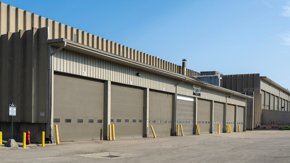 3155 Elbee Rd, Moraine, OH à louer - Photo du bâtiment - Image 3 de 6