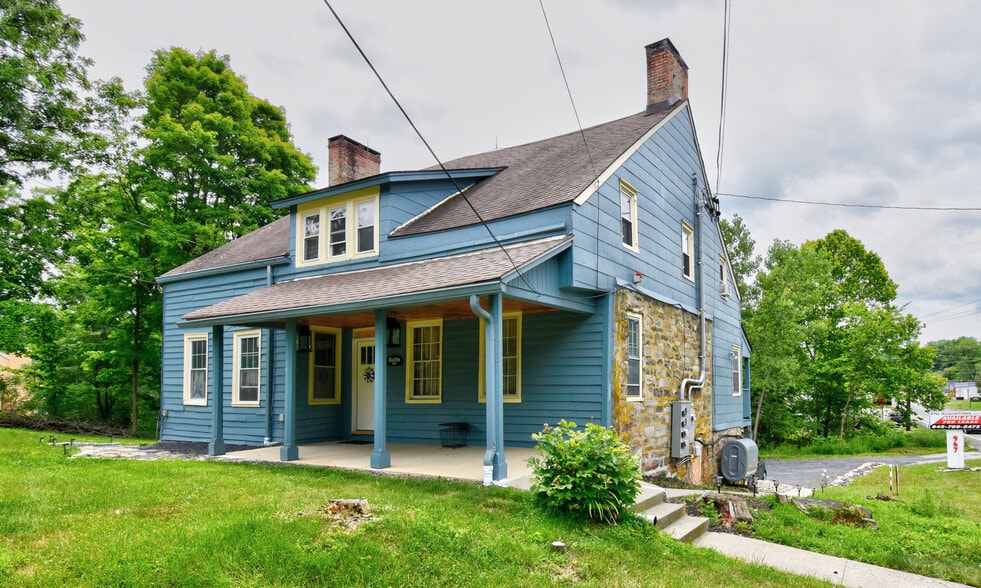 967 Little Britain Rd, New Windsor Township, NY for sale - Building Photo - Image 2 of 38