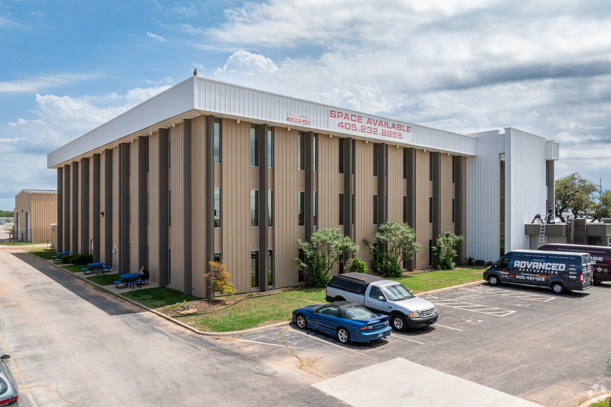 8600 S I-35 Service Rd, Oklahoma City, OK for sale Primary Photo- Image 1 of 6