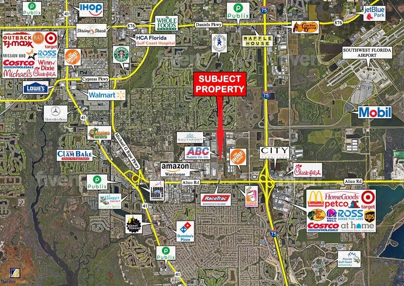 16221 Lee Rd, Fort Myers, FL à louer - Photo du bâtiment - Image 3 de 7