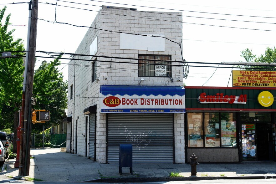 7525 Parsons Blvd, Fresh Meadows, NY for lease - Primary Photo - Image 1 of 3
