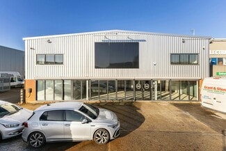 Plus de détails pour 4-12 Kempson Clos, Aylesbury - Local d'activités à louer