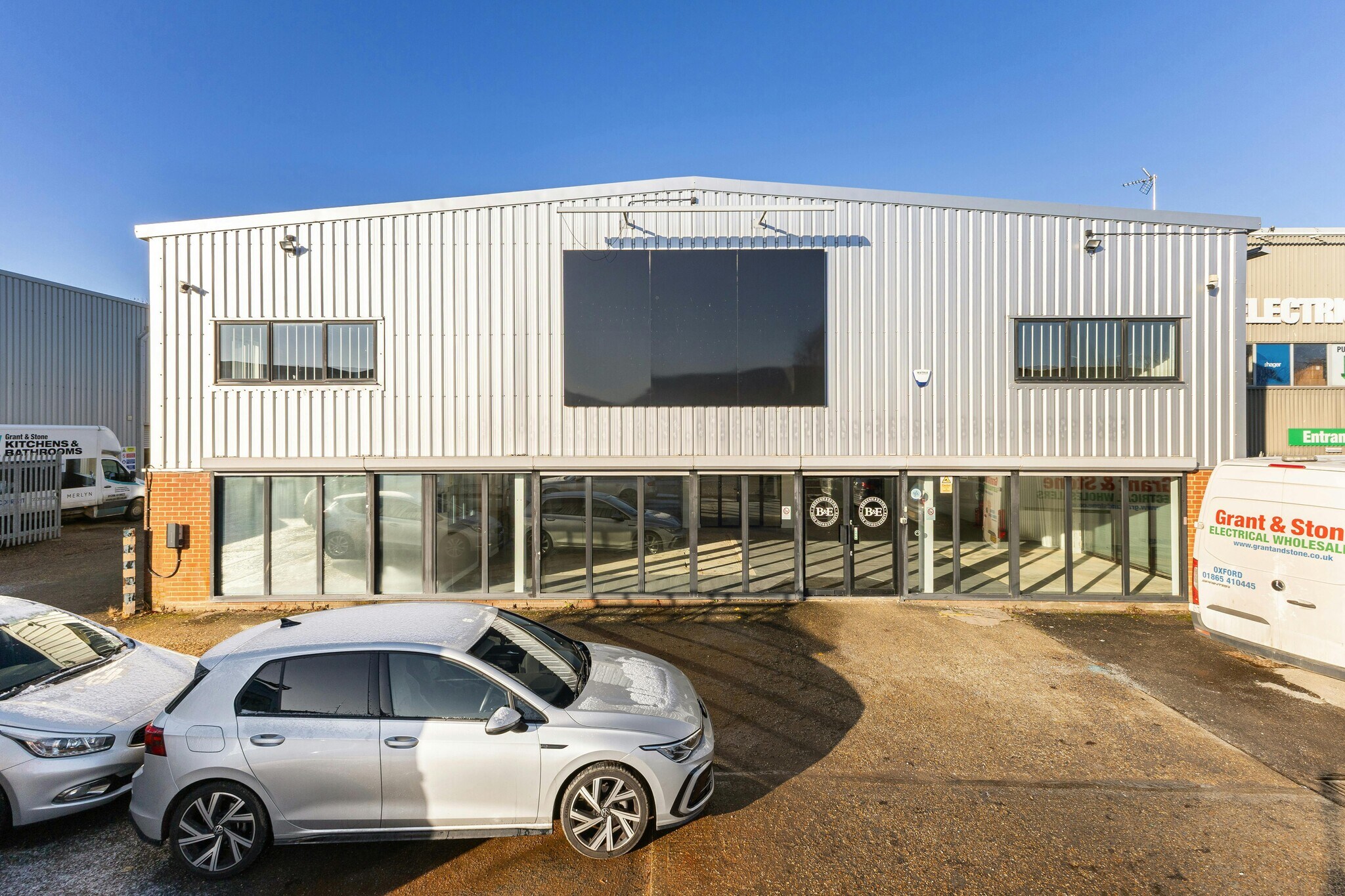 4-12 Kempson Clos, Aylesbury à louer Photo du bâtiment- Image 1 de 41