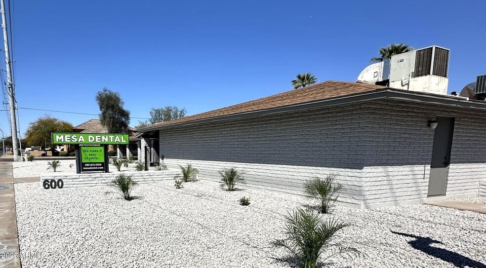 600 E University Dr, Mesa, AZ for lease - Building Photo - Image 2 of 45