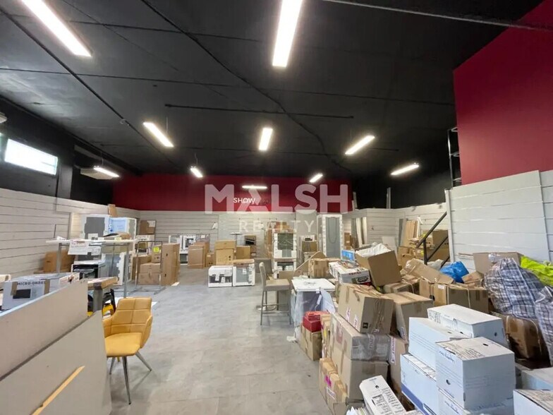 Retail in CHAMPAGNE-AU-MONT-D'OR for lease - Building Photo - Image 2 of 5