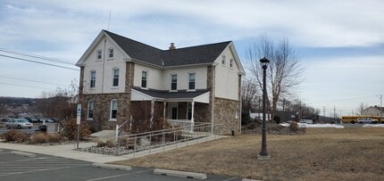 1180 Route 100, Bechtelsville, PA à louer Photo intérieure- Image 1 de 23