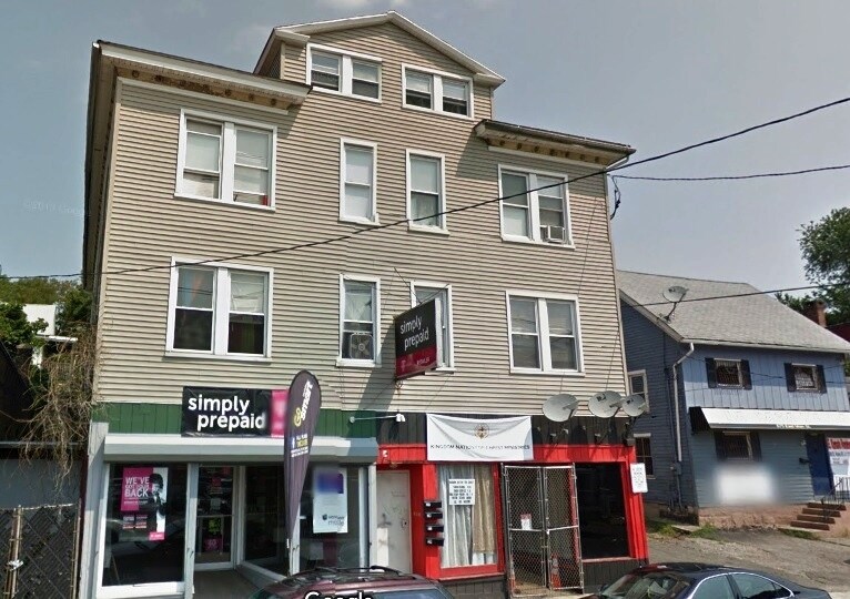 669 E Main St, Waterbury, CT for sale - Building Photo - Image 3 of 5
