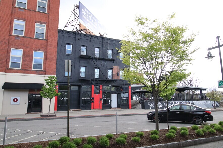 238-240 South Ave, Rochester, NY à vendre - Photo du bâtiment - Image 2 de 19