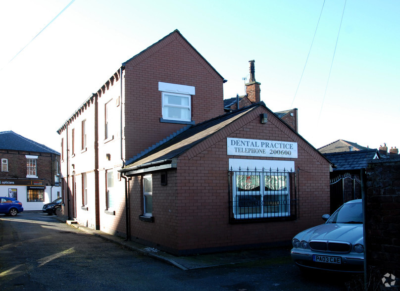 2-4A Cross St, Wigan for sale - Building Photo - Image 2 of 2