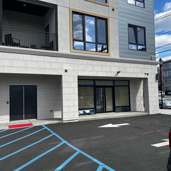 1369-1403 South Ave, Plainfield, NJ à louer - Photo du bâtiment - Image 3 de 15