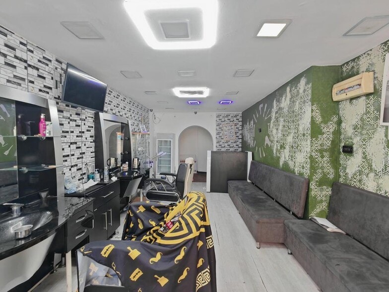 285-287 Westgate Rd, Newcastle Upon Tyne for lease - Building Photo - Image 3 of 4