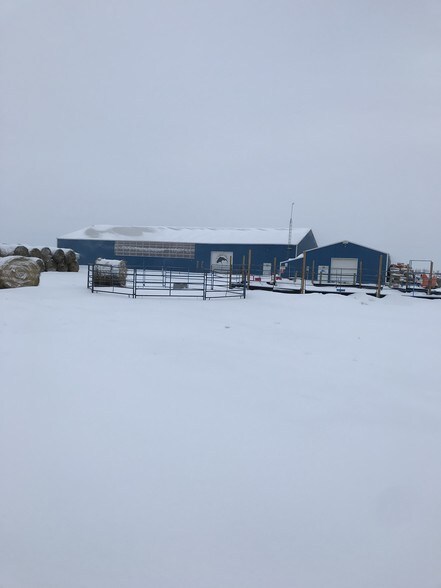 1221 Bay Rd, St Andrews, MB for sale - Primary Photo - Image 1 of 1