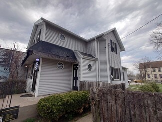 Plus de détails pour 2340 Kinnickinnic Ave, Milwaukee, WI - Commerce de détail à louer