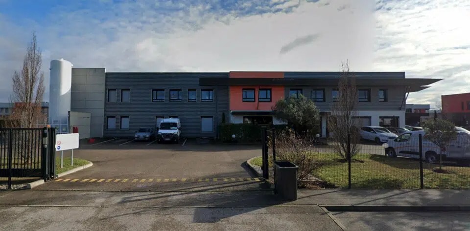 Office in Saint-Priest for lease - Building Photo - Image 1 of 4