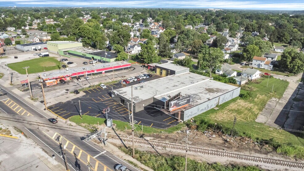 1516 W Mound St, Columbus, OH à louer - Photo du bâtiment - Image 3 de 18