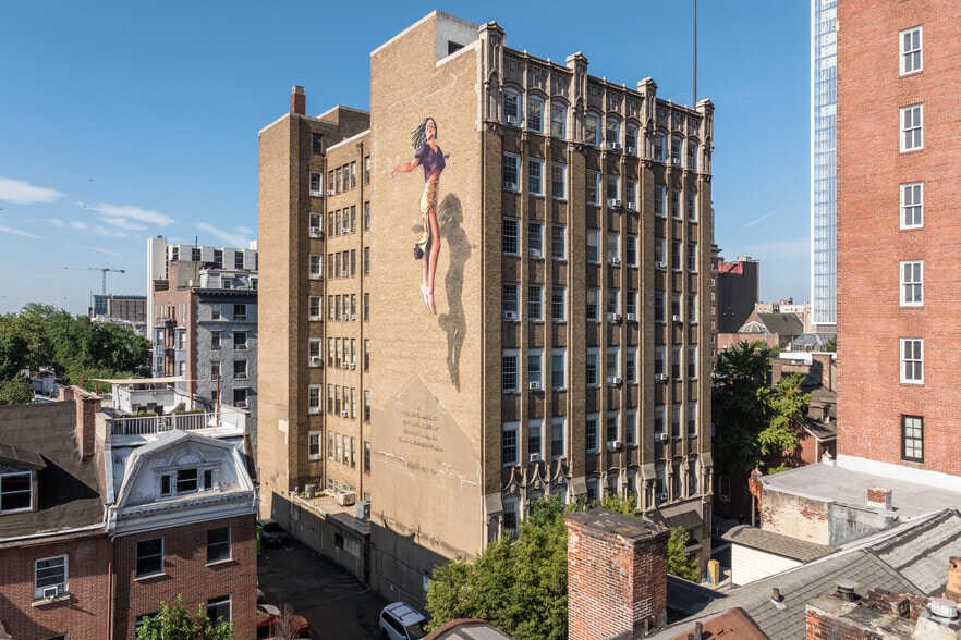 1228 Spruce St, Philadelphia, PA for lease - Primary Photo - Image 1 of 3