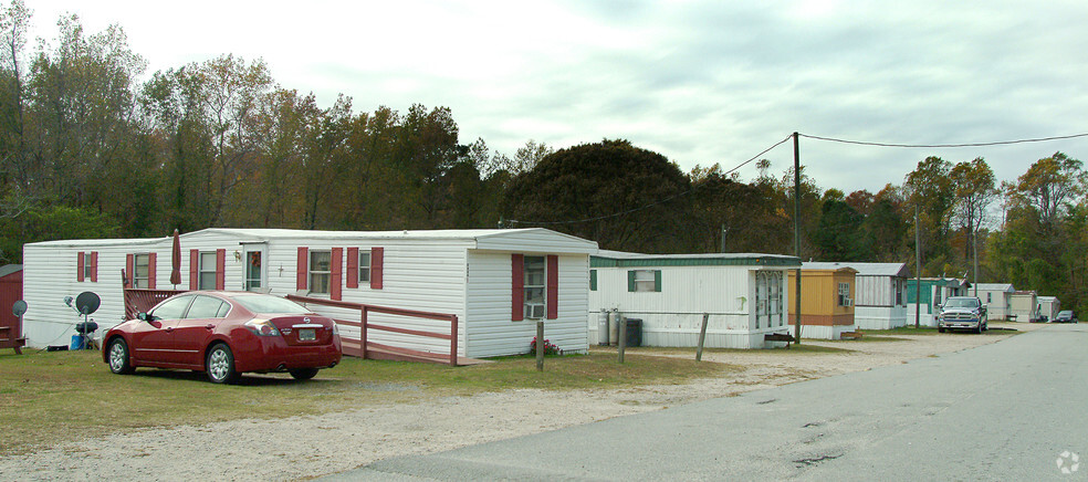 8860 Smithfield Apartment Ln, Smithfield, VA à vendre - Photo principale - Image 1 de 1