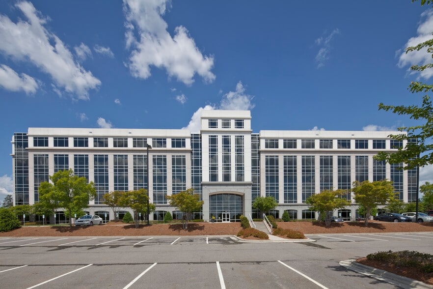 3005 Carrington Mill Blvd, Morrisville, NC for lease - Primary Photo - Image 1 of 11